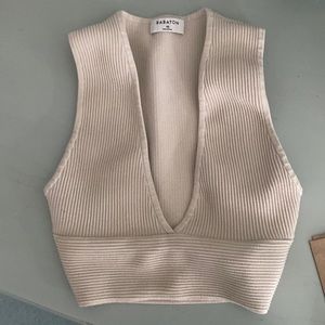 Aritzia Babaton Sculpt Knit Deep V Tank Matte Pearl — XS